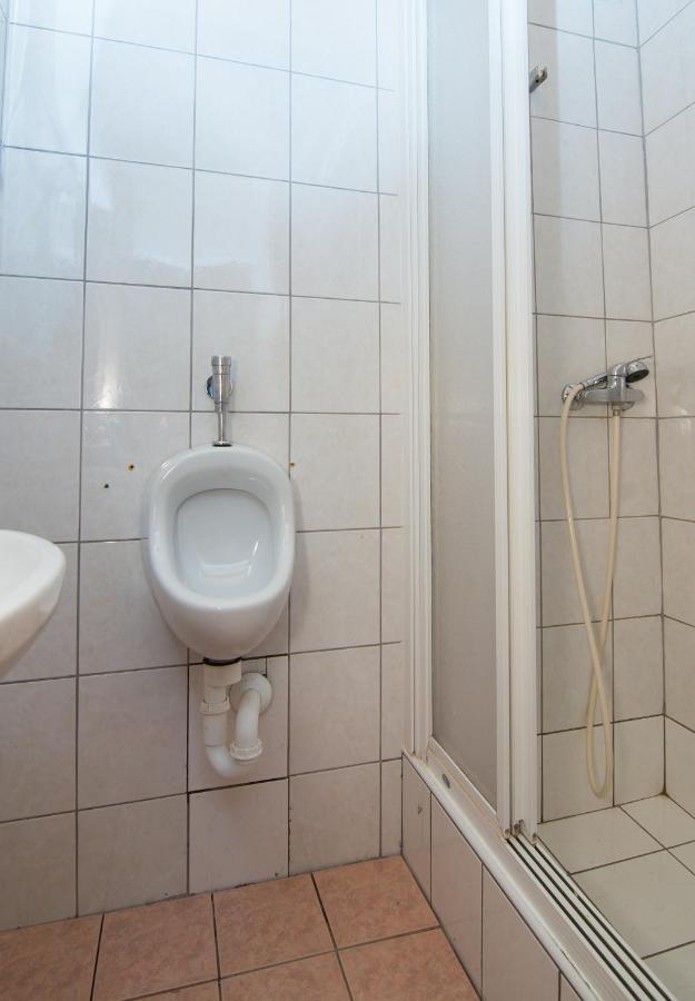 Hostel Flora Mali Losinj Bagian luar foto