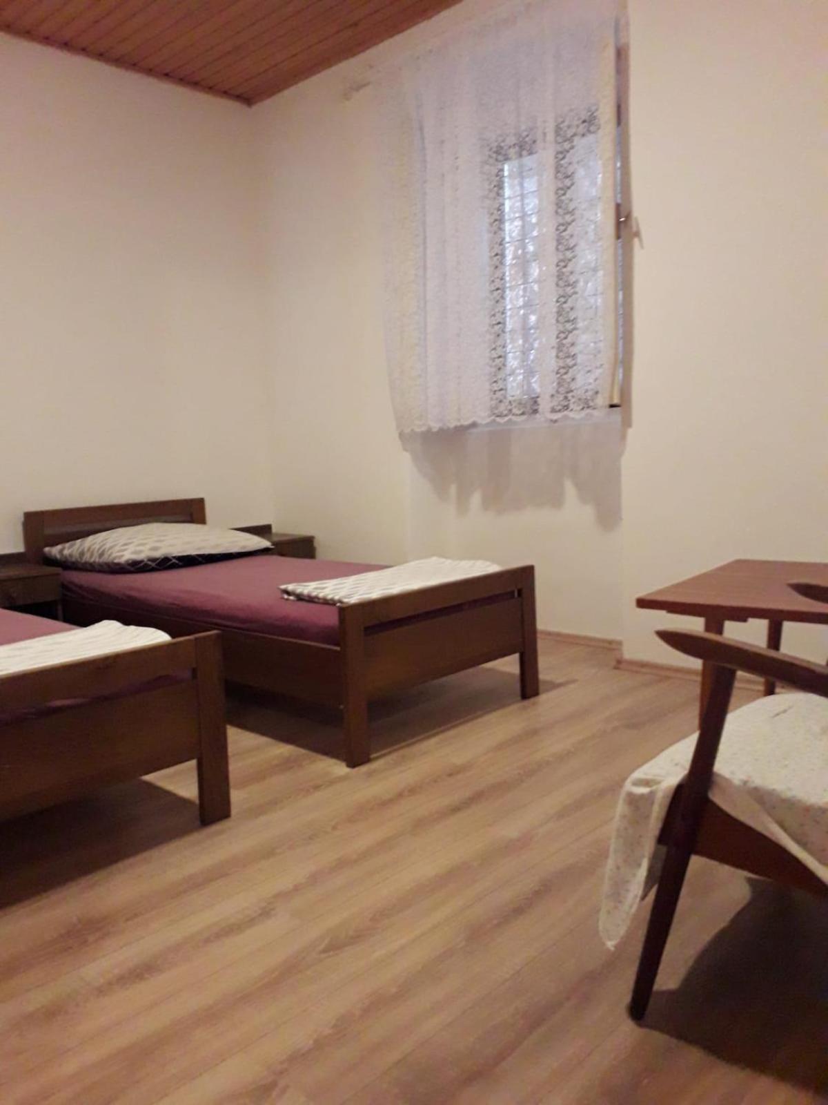 Hostel Flora Mali Losinj Ruang foto